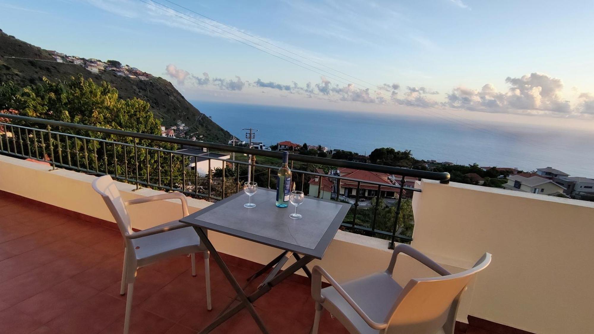 Vista Romantica Madeira อาร์โกดากาเลียตา ภายนอก รูปภาพ